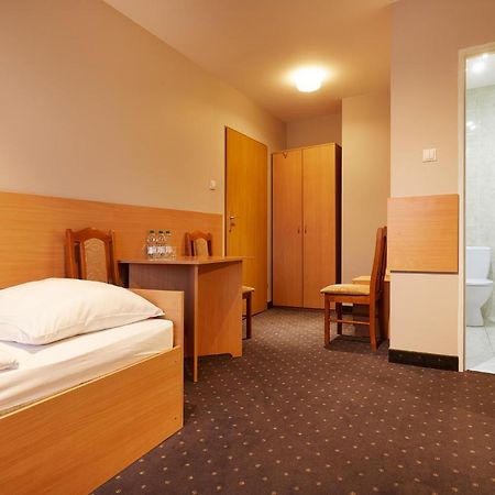 Hotel Wena Kielce Ngoại thất bức ảnh