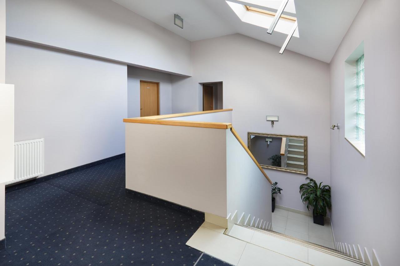 Hotel Wena Kielce Ngoại thất bức ảnh